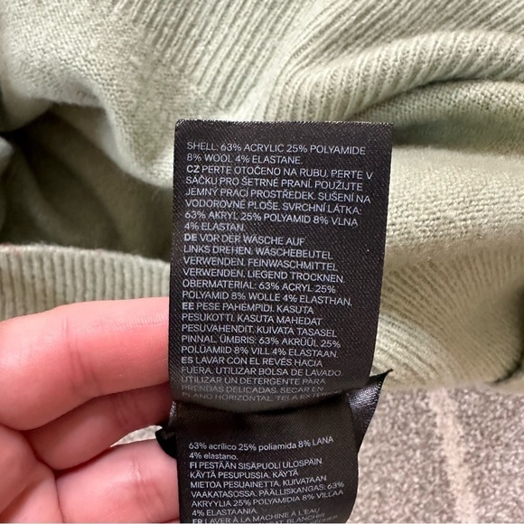 H&M Mint Green Soft Brushed Oversized Sweater with Shoulder Button Detail - Picture 5 of 5